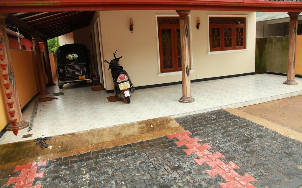 Veranda Guest Home Mirissa Exterior photo